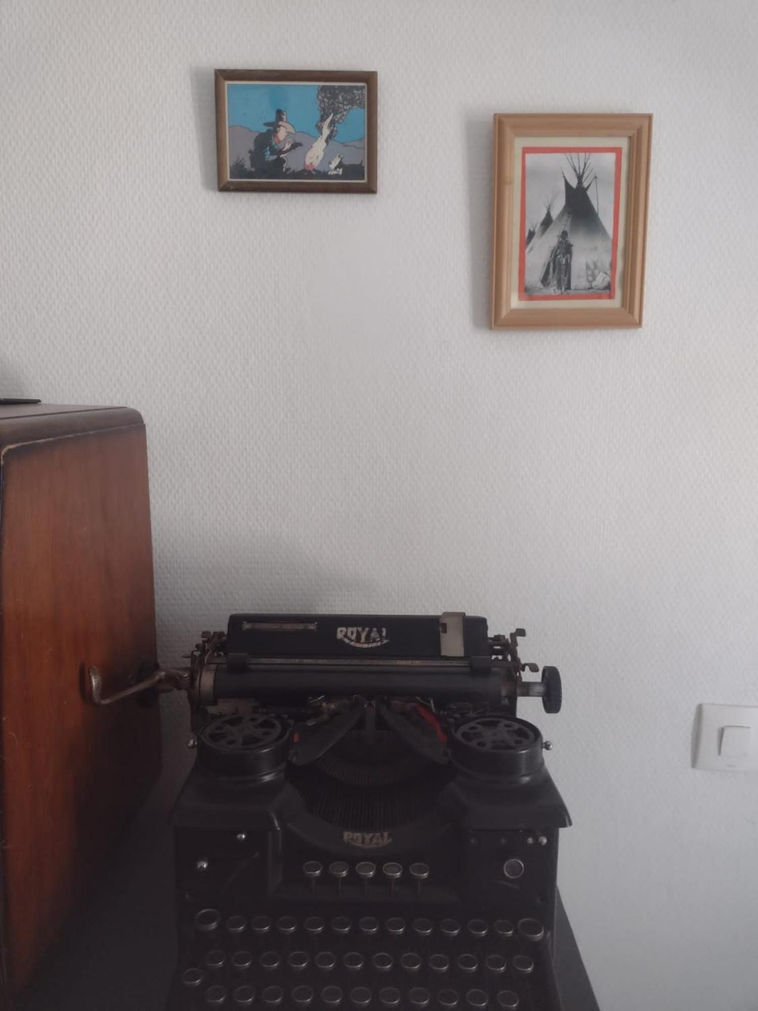 Chez Ma Petite Reine 1 Appartement Pontoise Buitenkant foto
